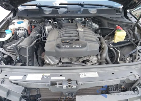 2013 Volkswagen Touareg Vr6 Sport from USA, damaged, VIN WVGEF9BP5DD011802